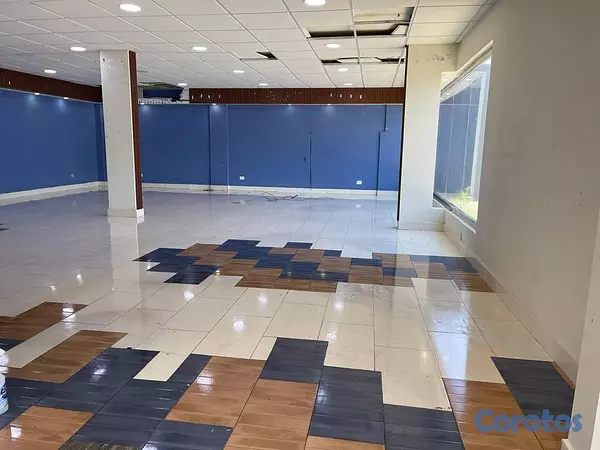 oficinas y locales comerciales - Local Comercial de 278mt2 en alquiler en LOS PRADO 3