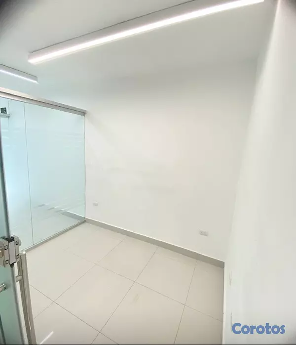 oficinas y locales comerciales - se alquila local  2