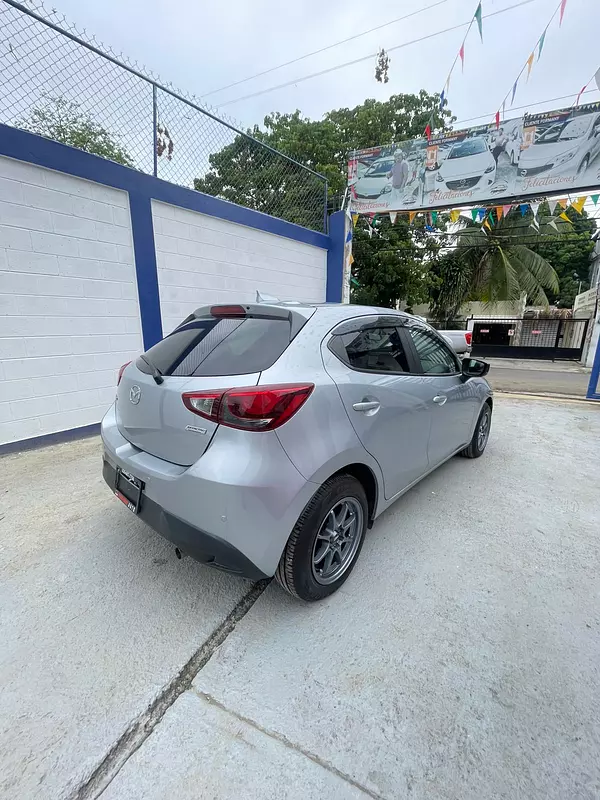 carros - MAZDA DEMIO 5