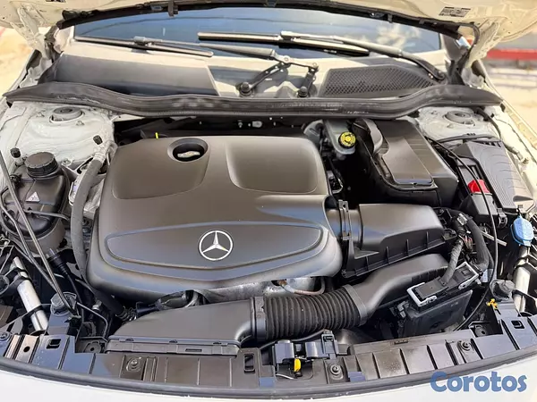jeepetas y camionetas - Mercedes Benz GLA250 4 Matic 2018 4