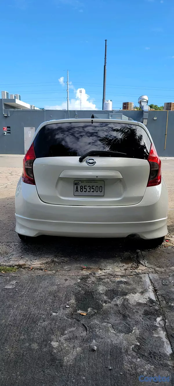 carros - Nissan Note 2013 versión full, en muy buenas condiciones. 4