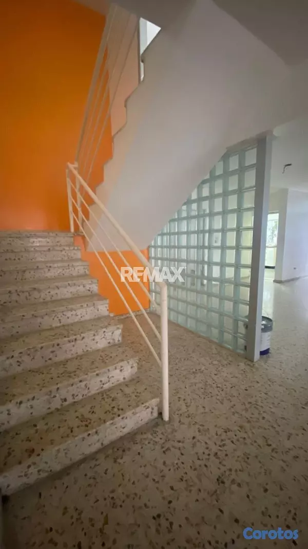 oficinas y locales comerciales - Local comercial de 500mt2 en alquiler en Julieta M 11