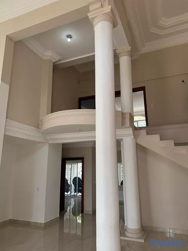 casas - casa a la venta con amplios espacios en prado oriental 800 metros de terreno  2