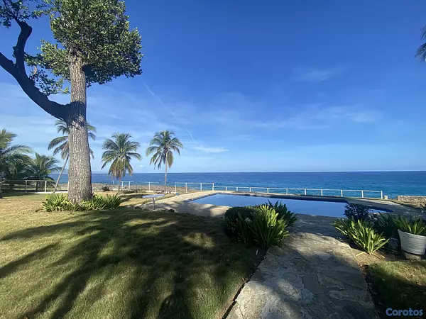 casas vacacionales y villas - villa frente al mar en sosua  2