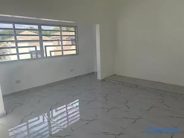 casas - Vendo Casa en Arroyo Hondo, Santo Domingo Distrito Nacional  3