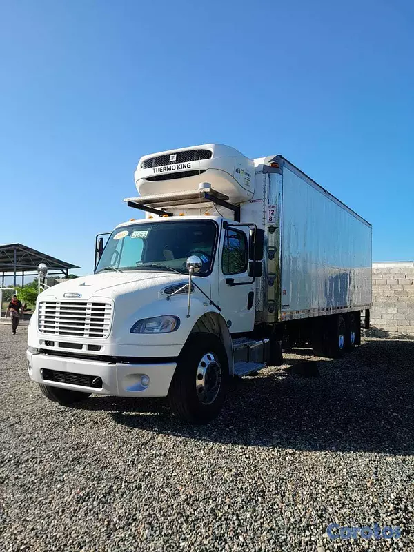camiones y vehiculos pesados - FREIGHTLINER M2 106 AÑO 2015 6