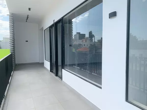 oficinas y locales comerciales - Local espacio abierto Prados 2