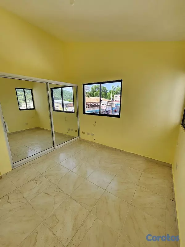 oficinas y locales comerciales - 🏢 Edificio de 3 Niveles en el Centro de Imbert –  6