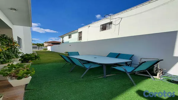 casas - MODERNA Y AMPLIA CASA EN VENTA- SANTIAGO DE LOS CABALLEROS. 10