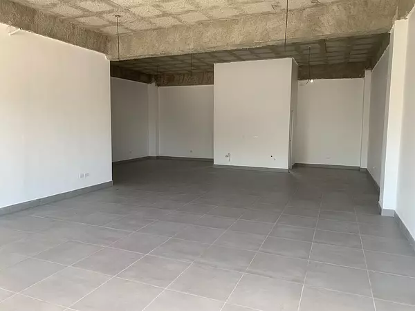 oficinas y locales comerciales - Local espacio abierto Prados 3