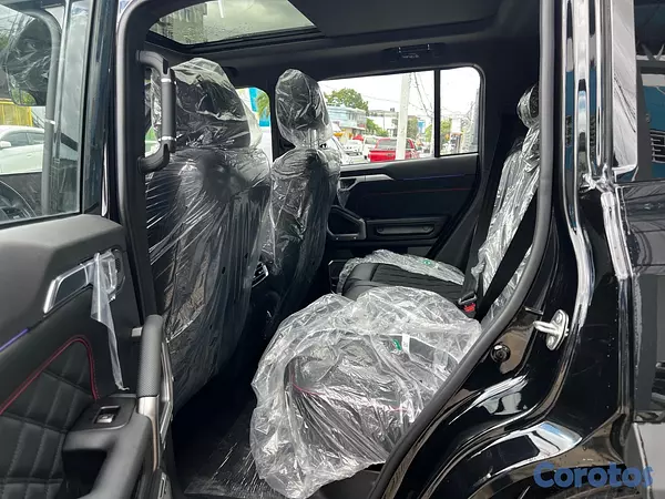 jeepetas y camionetas - JESTOUR T2 año 2025  7