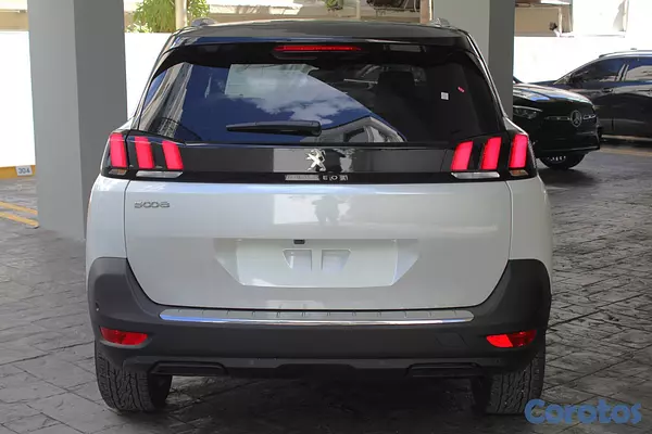 jeepetas y camionetas - Peugeot 5008 Allure 6