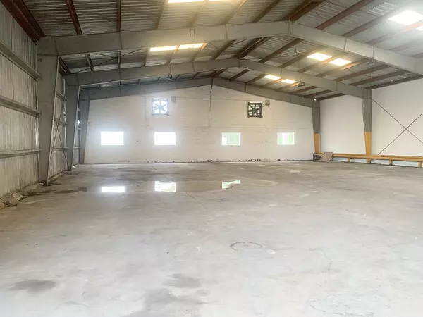 oficinas y locales comerciales - nave en alquiler  9