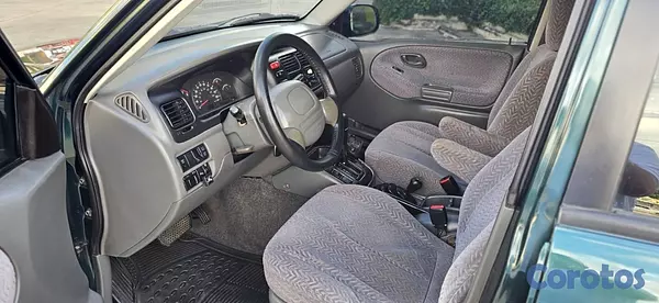 jeepetas y camionetas - Suzuki grand vitara 2001 V6 11