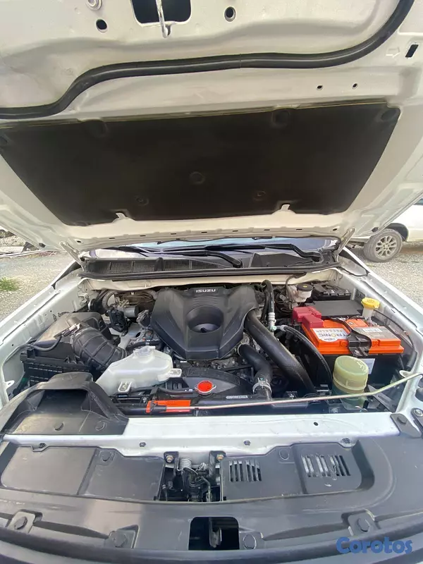 jeepetas y camionetas - Isuzu Dmax 4x4 2024 4