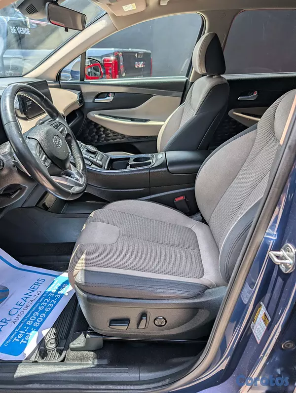jeepetas y camionetas - 2023 Hyundai Santa Fe SEL  10