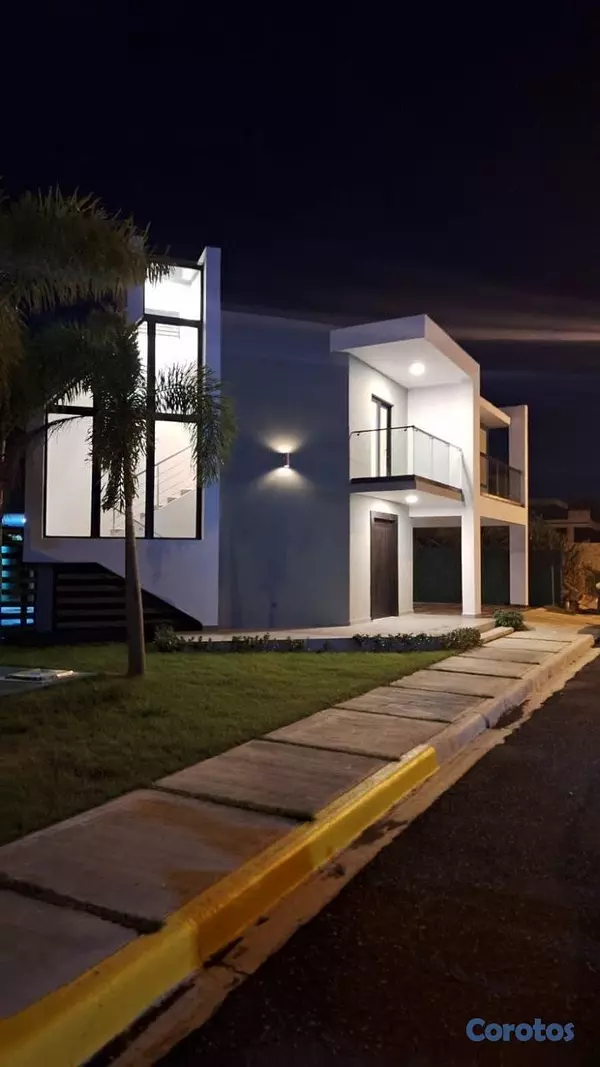 casas vacacionales y villas - Casa en venta proyecto familiar, La Vega Republica 3