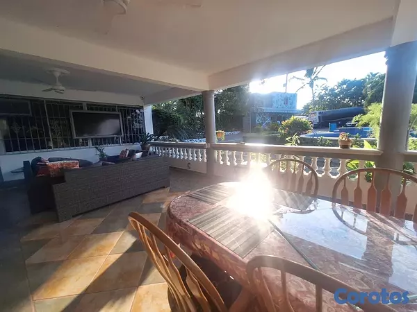 casas vacacionales y villas - venta de Villa amuebla Pedro brand santo Domingo oeste de 3,783mts con piscina  5