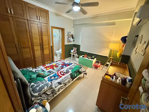 apartamentos - vendo urbanización real tres habitaciones con baño dos parqueos paralelos techa 13