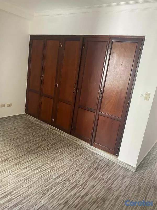 apartamentos - APARTAMENTO EN VENTA – AVENIDA INDEPENDENCIA   8