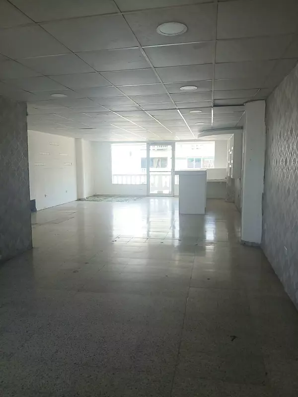 oficinas y locales comerciales - Se Alquila Local Comercial en Ave. Estrella Sadhal 1