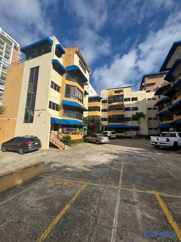 apartamentos - alquiló cacicazgo misma enrriquillo tres habitaciones dos baños parqueo servicio 8