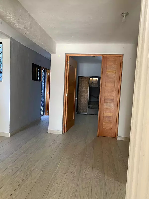 oficinas y locales comerciales - Propiedad de 2 Niveles en Venta, Jardines Metropolitanos  8