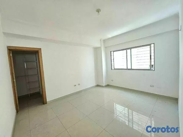apartamentos - Apartamento en el Millón 2do nivel con terraza  6
