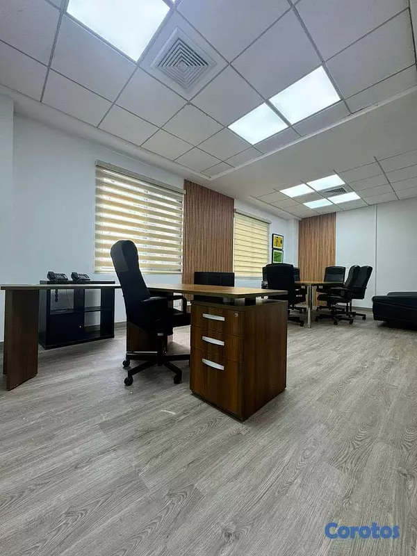 oficinas y locales comerciales - Locales para Oficinas en Ensanche Paraíso Recién r 2