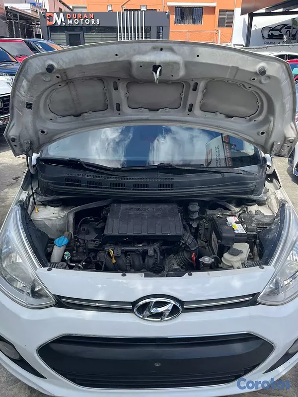 carros - Hyundai GrandI10 SDN 2015 10