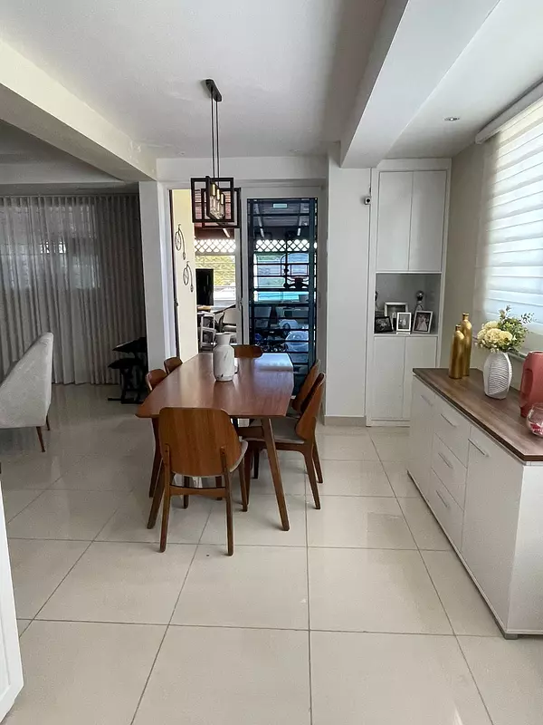 apartamentos - Apartamento 2do piso en los prados  3