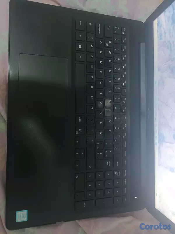 computadoras y laptops - laptop Dell i5 de 7septima generación ssd 240 ram ddr4 8 cargador original  5