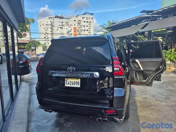 jeepetas y camionetas - Toyota Land Cruiser Prado 2018 2