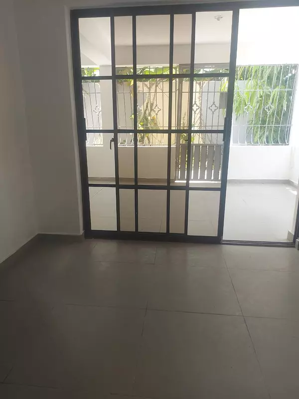 casas - Casa de dos niveles barata Autopista de San Isidro 4