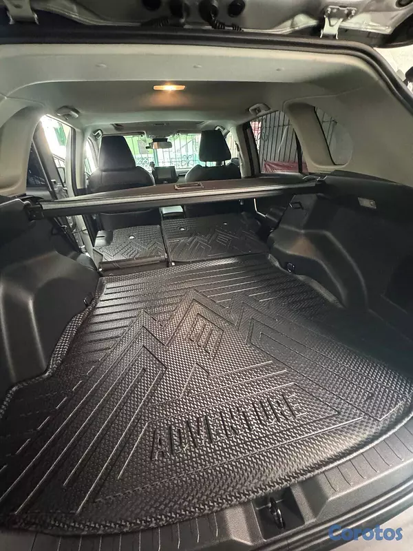 jeepetas y camionetas - 🚙 ¡Toyota RAV4 XLE 2019 – Lista para su nuevo dueñ 5