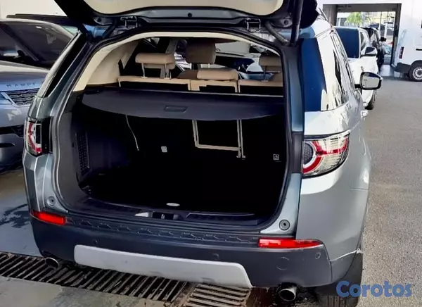 jeepetas y camionetas - Land rover discovery sport  nunca chocada mantenimiento en autobrica
 6