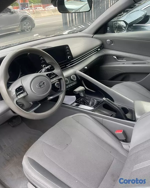 carros - HYUNDAI ELANTRA SE 2021 6