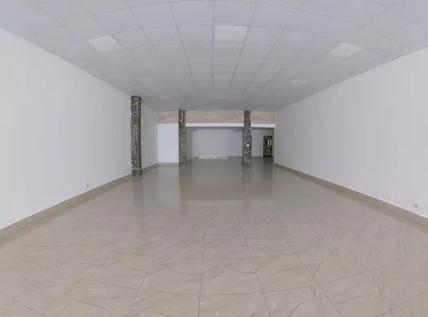 oficinas y locales comerciales - Local espacio abierto en Naco 3