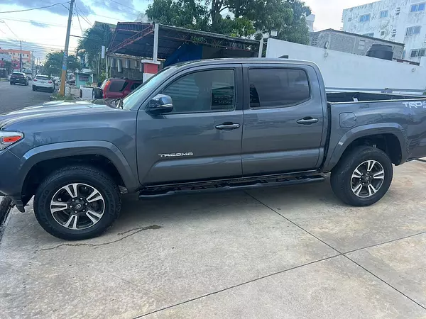 jeepetas y camionetas - toyota tacoma  8