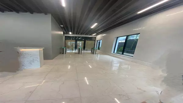 oficinas y locales comerciales - VENTA LOCAL COMERCIAL DE 106.5M2-ARROYO HONDO 3