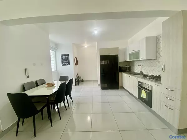 apartamentos - moderno Segundo nivel de venta en Gurabo, Santiago 3