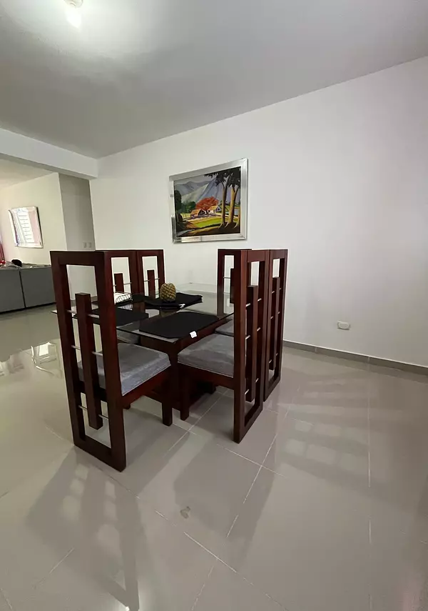apartamentos - Hermoso Apartamento 2do Nivel en Los Alamos  4