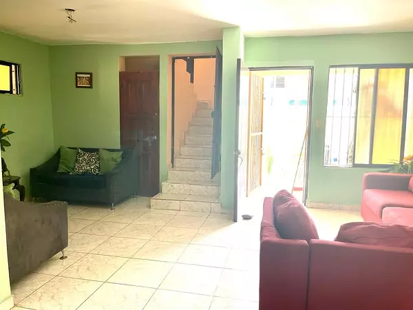 casas - Se vende casa en Buenos Aires del Mirador 1