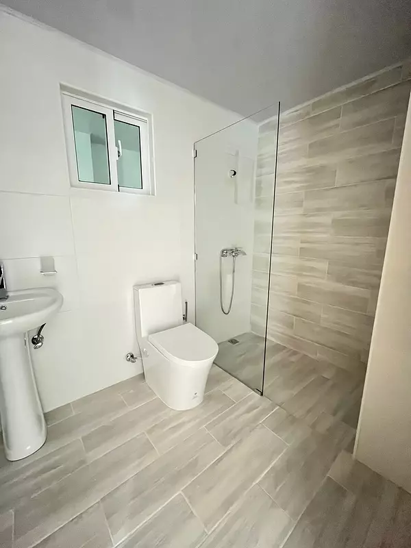 apartamentos - Apartamento 8vo Piso en Ave. Hispanoamericana  9