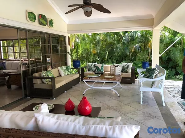 casas vacacionales y villas - Hermosa villa ubicada en el exclusivo Metro Golf & Country Club en Juan Dolio 7