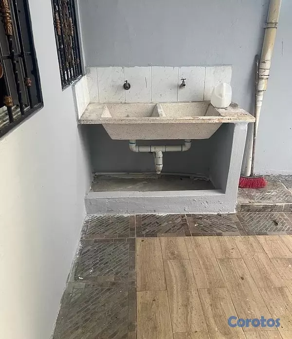 casas - Acogedora casa en alquiler, Lucerna, Manzana G #23, Santo Domingo Este. 10