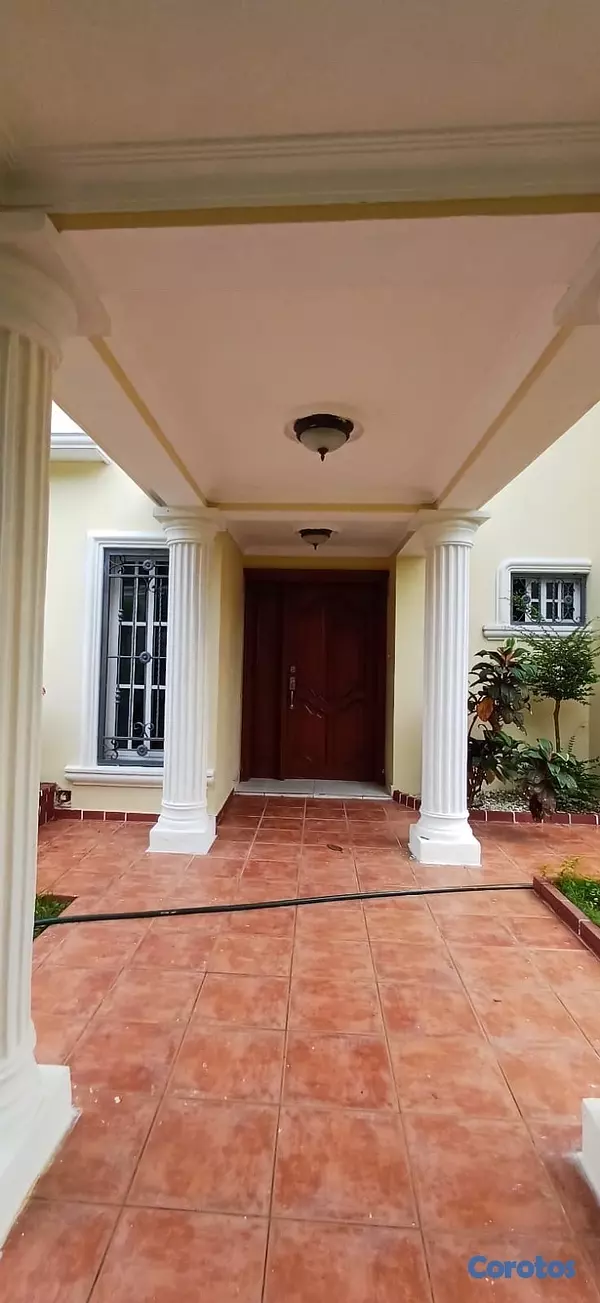 casas - venta de casa en Arroyo hondo viejo Distrito nacional Santo Domingo 555.46mts 6