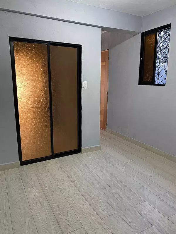 oficinas y locales comerciales - Propiedad de 2 Niveles en Venta, Jardines Metropolitanos  9