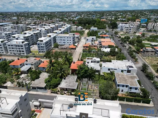 casas - Se venta CASA EN CONSTRUCCION con calle asfaltada  6