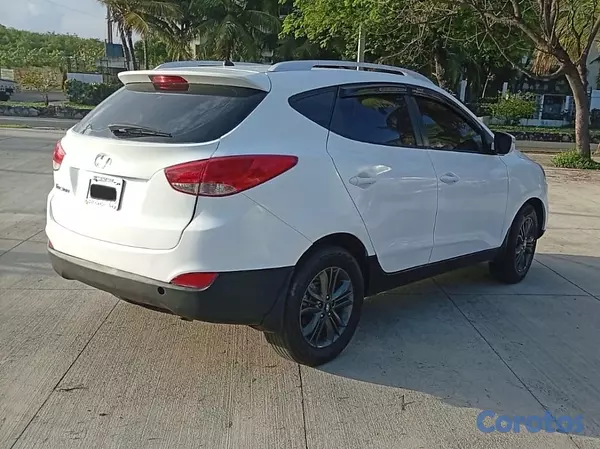 jeepetas y camionetas - HYUNDAI TUCSON 2015 BUENAS CONDICIONES PRECIO NEGOCIABLE 2